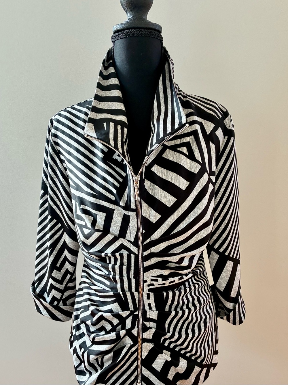 Joseph Ribkoff Black, Gray and White Graphic Zip Jacket